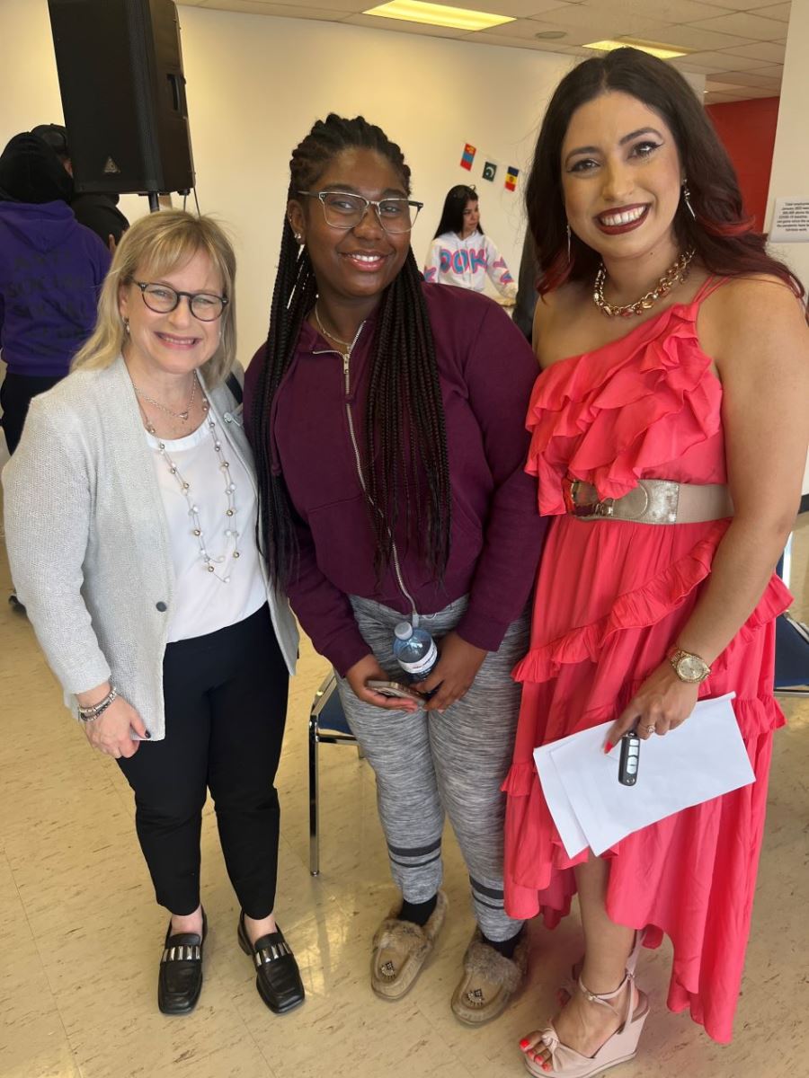 Chair Chernos Lin and Student Leader Organizing Teacher Ms Lenart