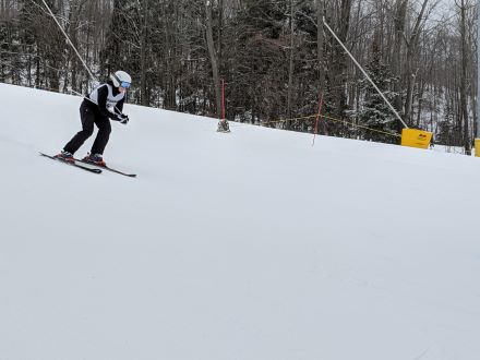 downhill skiing at Mount St. Louis Moonstone
